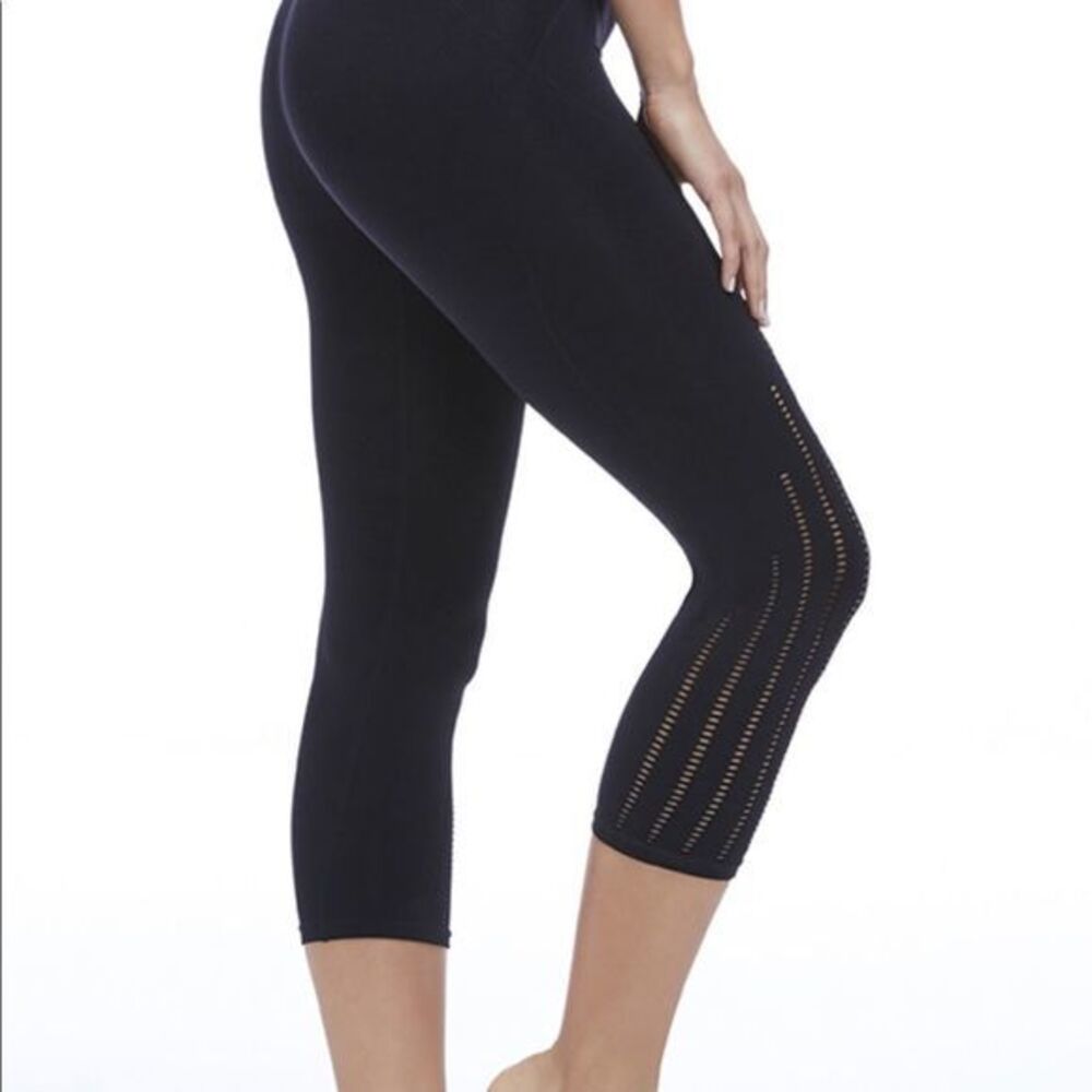 Fabletics Caicos Seamless Capri Tights Black XS
